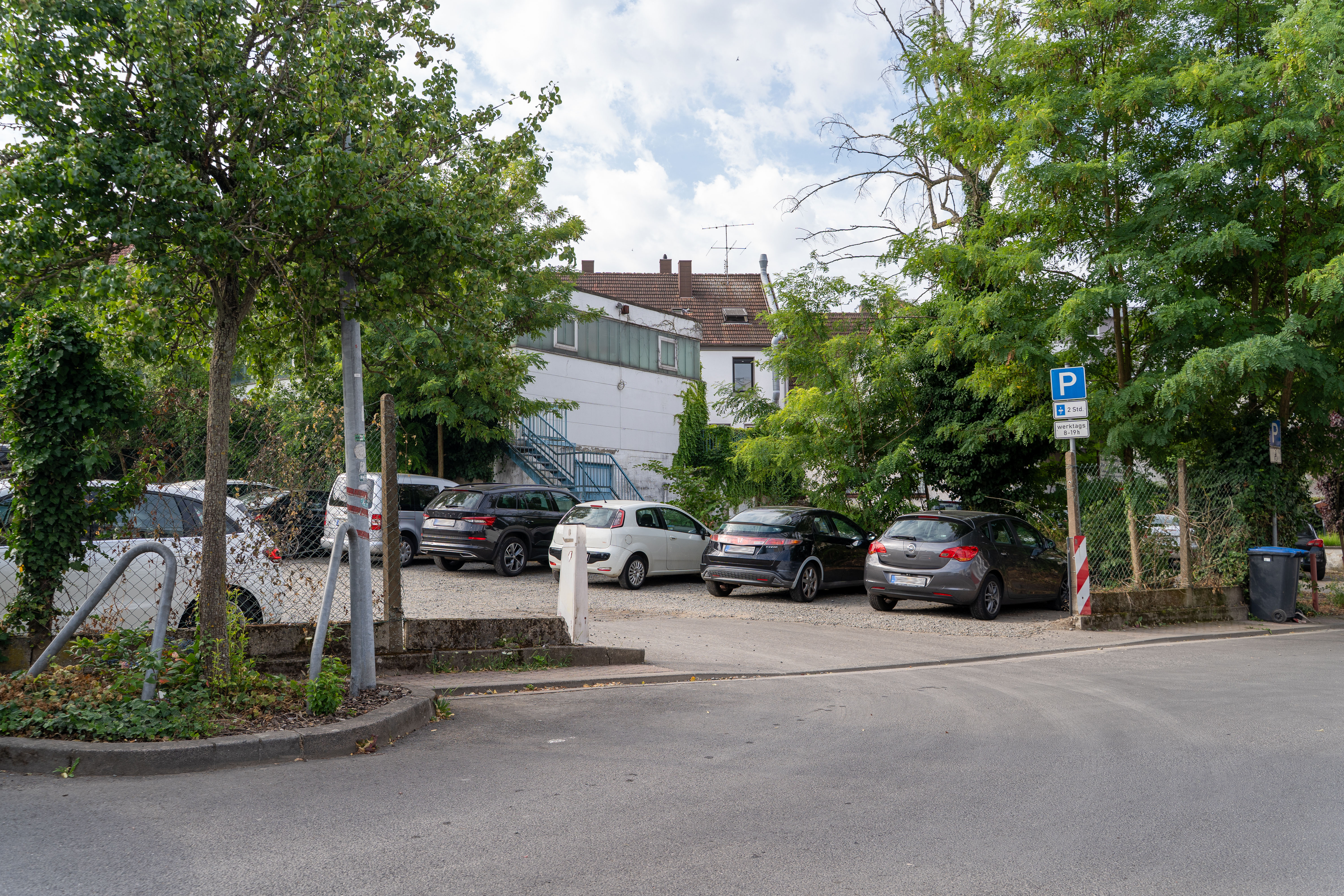 Foto: Parkplatz hinter Deichmann